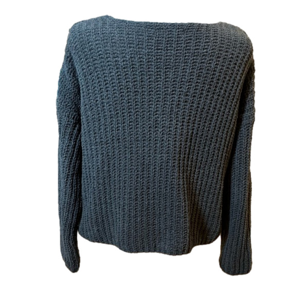 Cropped Long Sleeve with Cut Outs Sweater Women’s size Medium - Picture 3 of 12